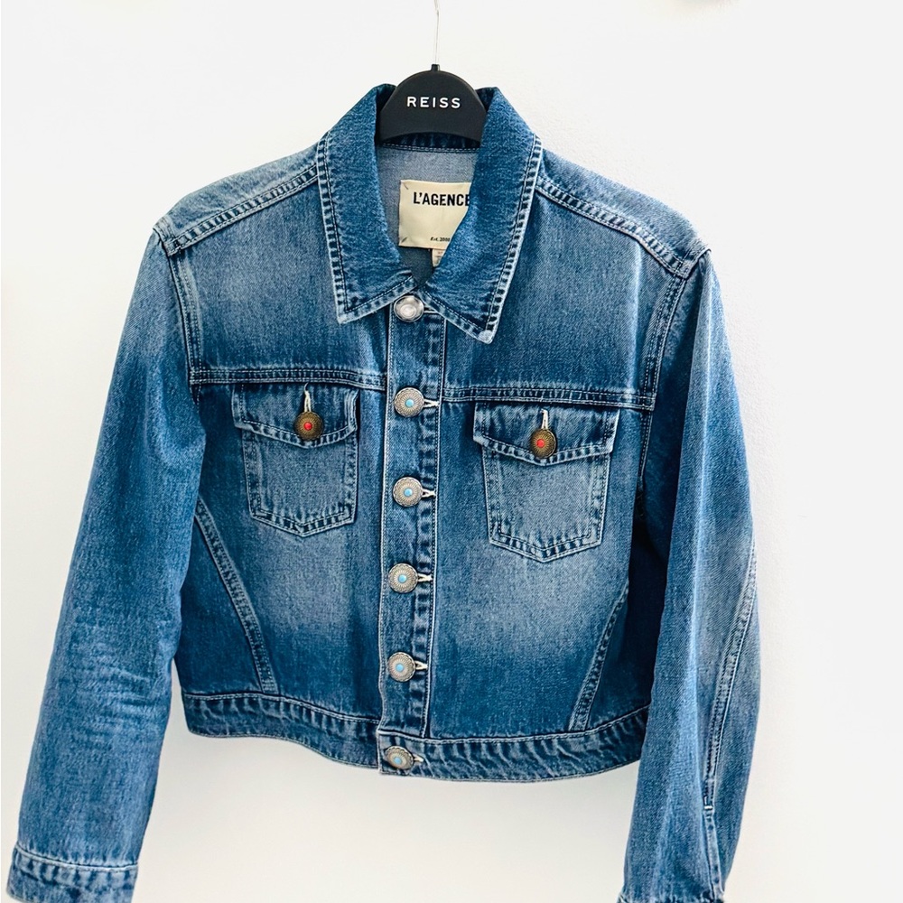 L'AGENCE
Koda Cropped Denim Jacket - Picture 4 of 11